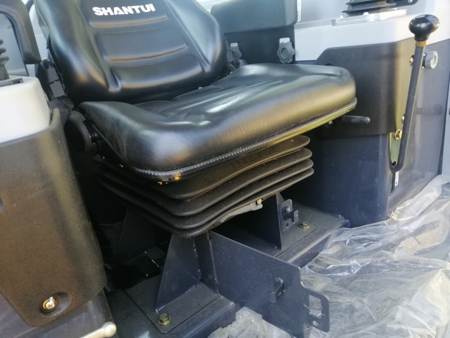 Гидростатический бульдозер DH20B3LGP