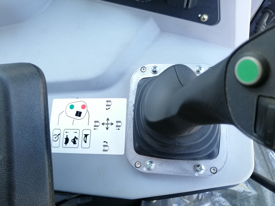 Гидростатический бульдозер DH20B3LGP